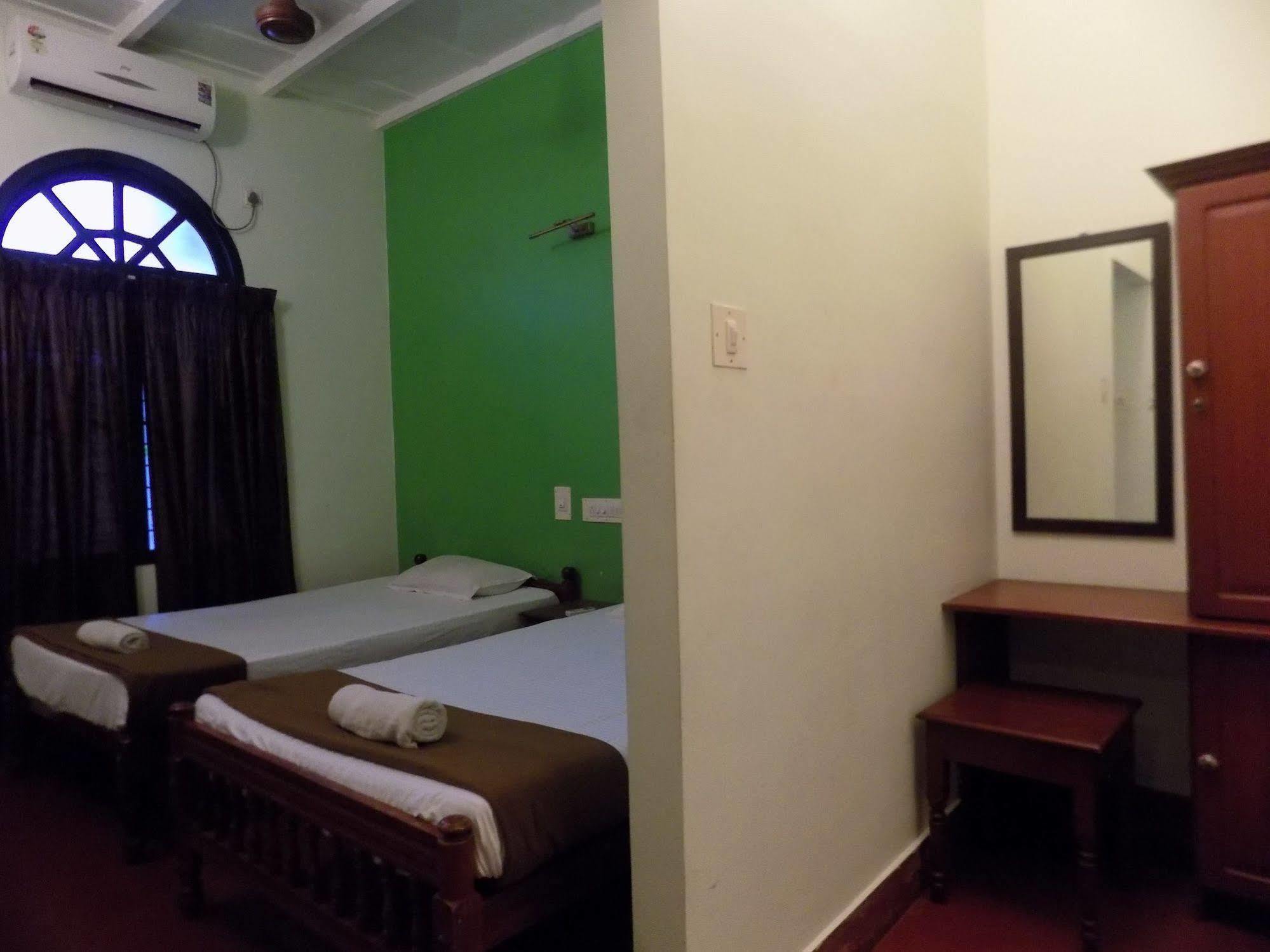 Elphinstone Residency Bed & Breakfast Kochi Dış mekan fotoğraf